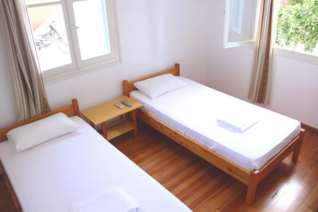 Αlexandros Apartment Votsi  Exterior foto